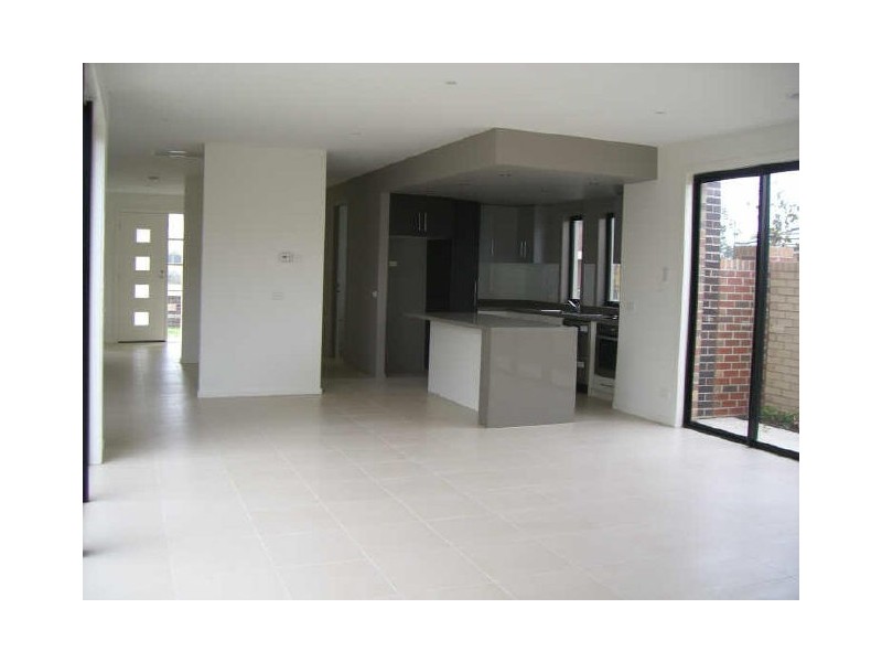 3 Evergreen Boulevarde, Clayton South VIC 3169