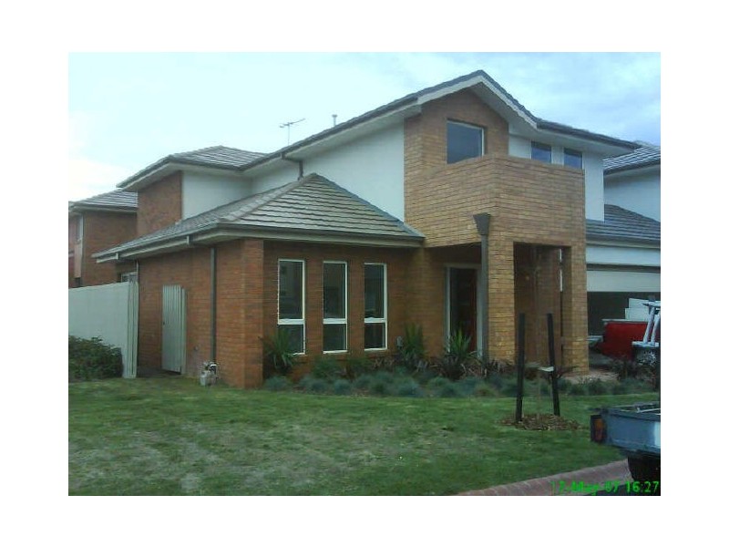 1 Tattler Court, Point Cook VIC 3030