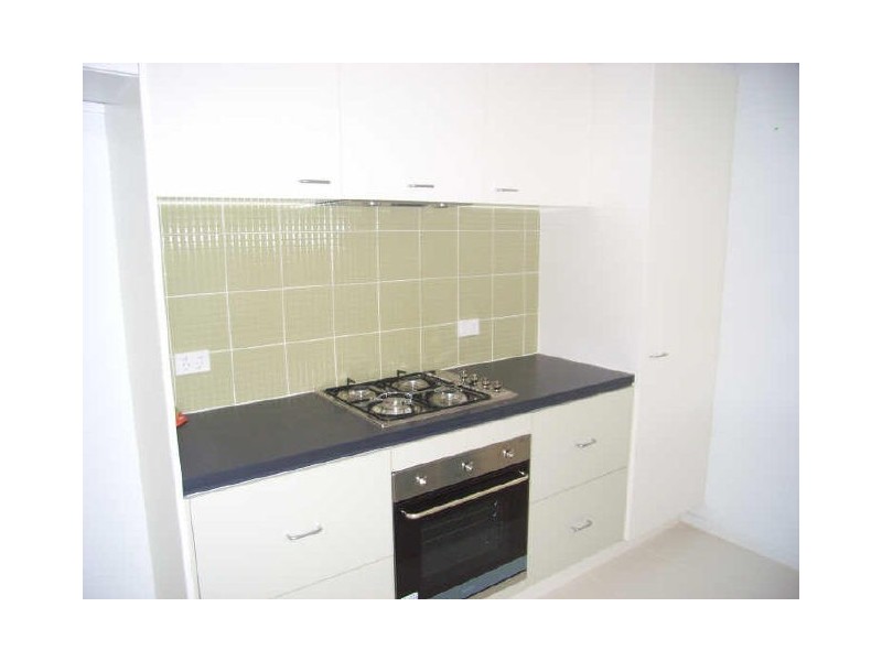 8 Castlebury Place, Deer Park VIC 3023