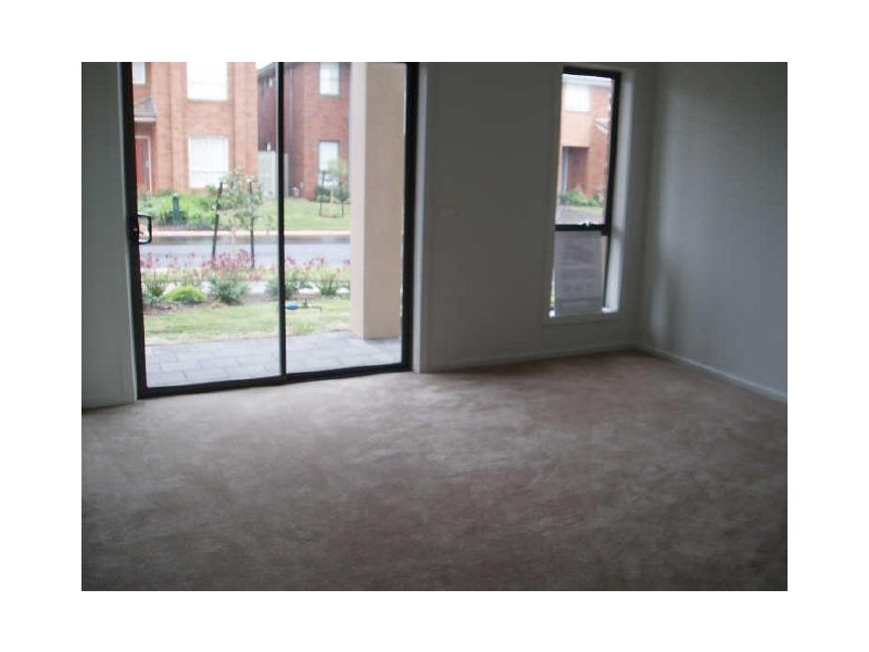 16 Turnstone Drive, Point Cook VIC 3030