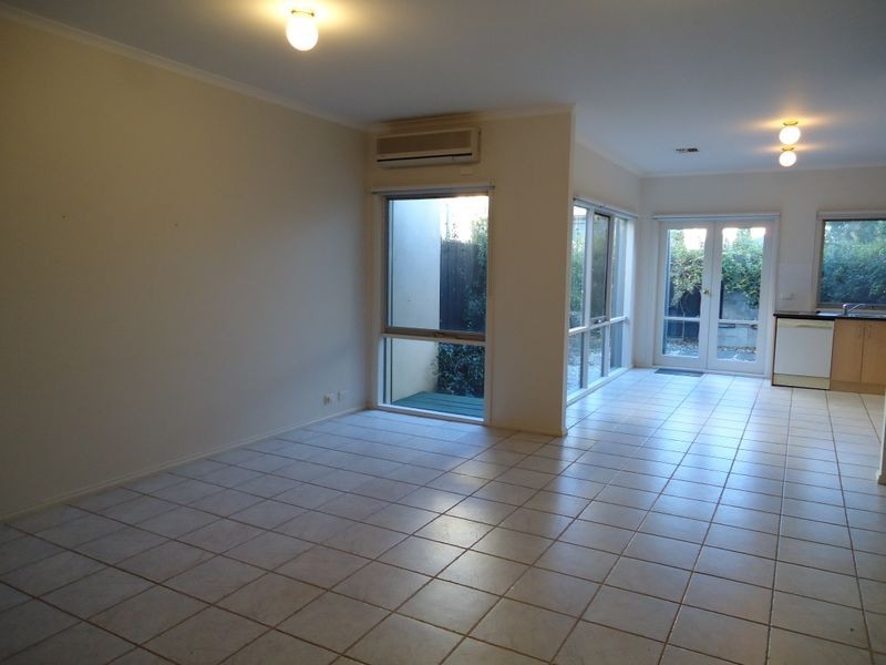 60 Newman Street, Kensington VIC 3031