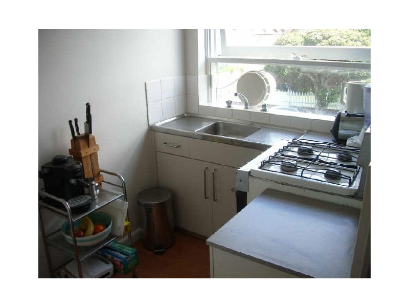 3/37 Gurner Street, St Kilda VIC 3182