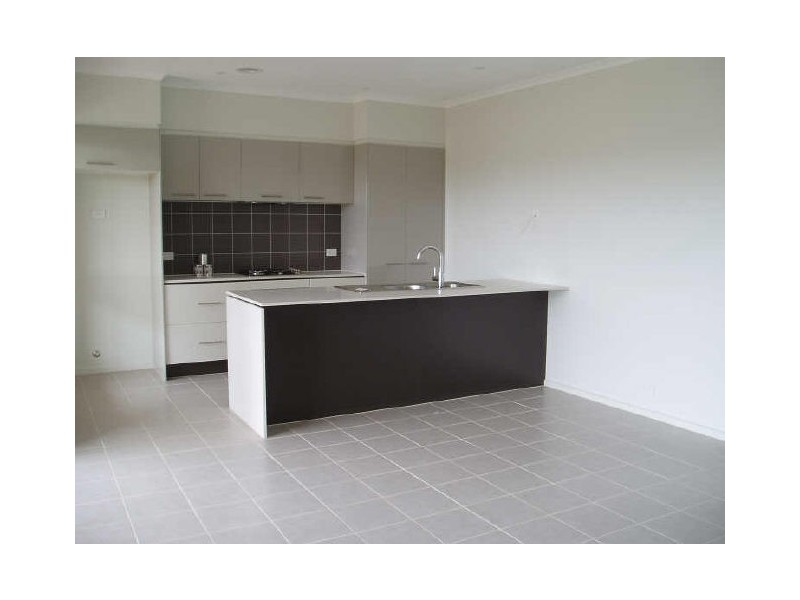 17 Dunk Crescent, Bonbeach VIC 3196