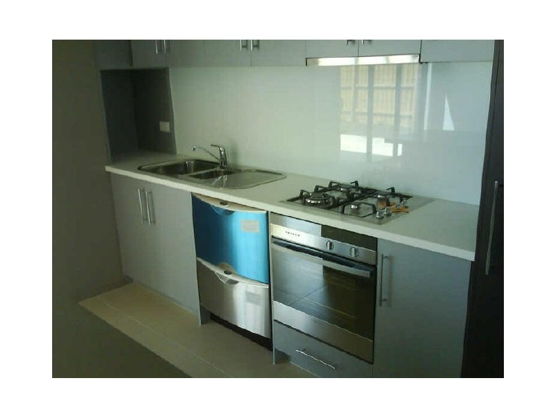 27 Evergreen Blvd, Clayton South VIC 3169