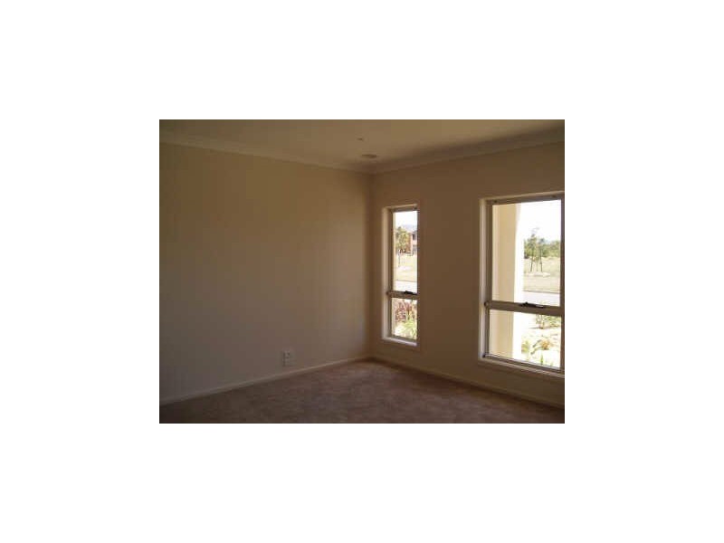 1 Ladybird Crescent, Point Cook VIC 3030