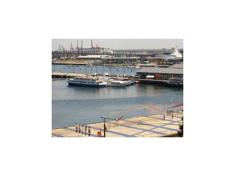 910/100 Harbour Esplanade, Docklands VIC 3008