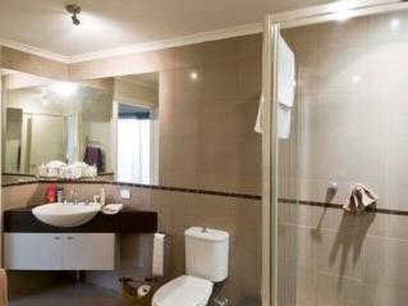 7/43 Jeffcott Street, Melbourne VIC 3000