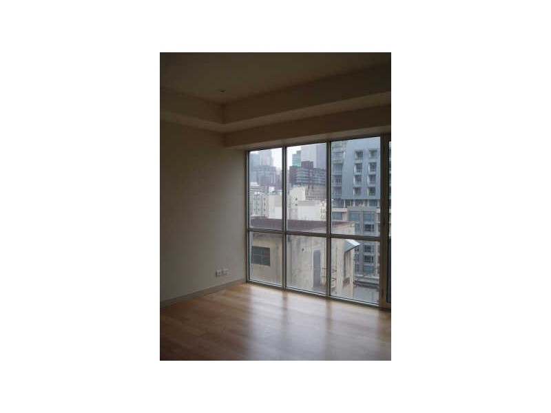 1014/233 Collins Street, Melbourne VIC 3000