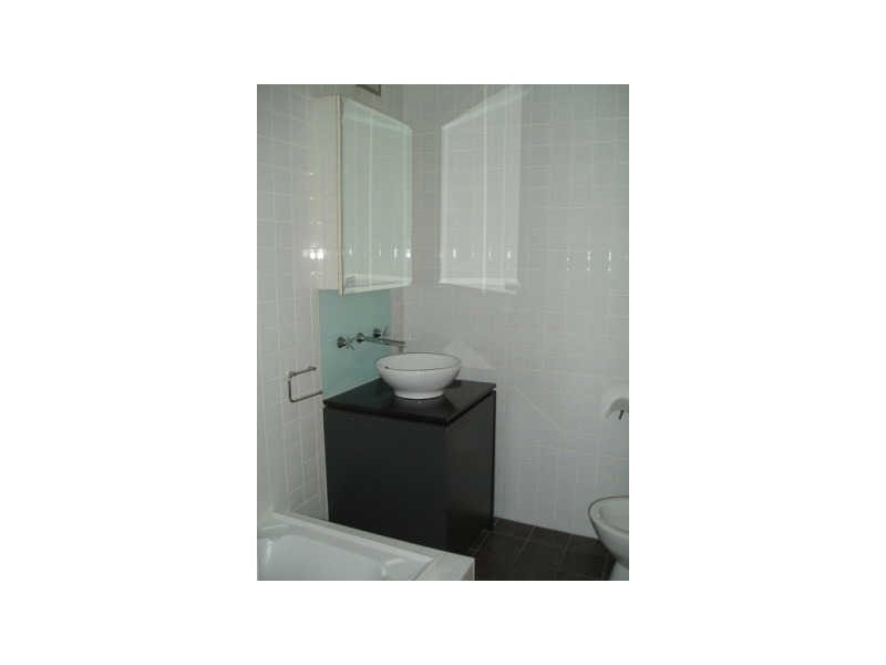 1014/233 Collins Street, Melbourne VIC 3000