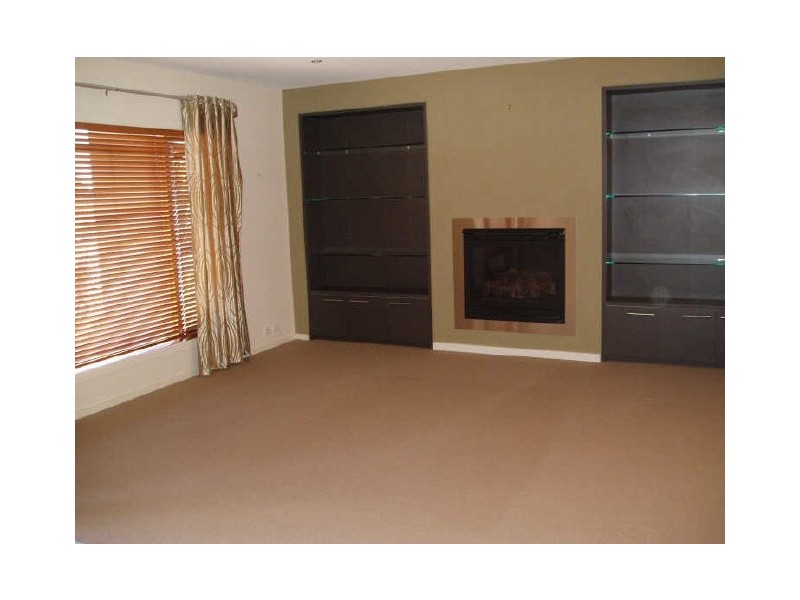 1 St Leonards Avenue, Derrimut VIC 3030