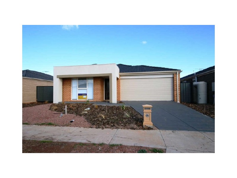 21 Blue Jay Crescent, Tarneit VIC 3029