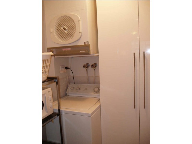 1002/15 Collins Street, Melbourne VIC 3000