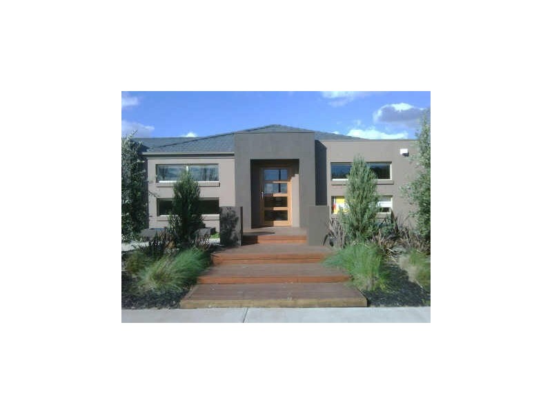 6 St Andrews Drive, Deer Park VIC 3023
