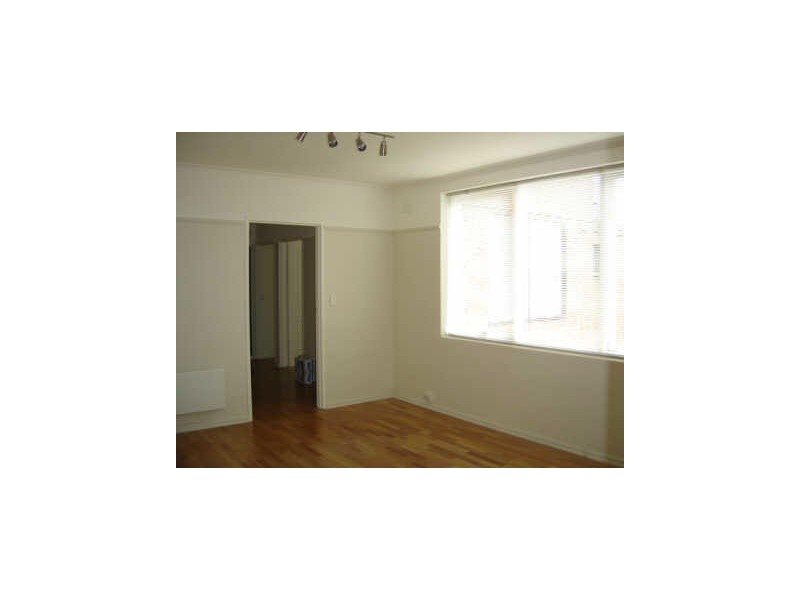 3/24 Rooney Street, Maidstone VIC 3012