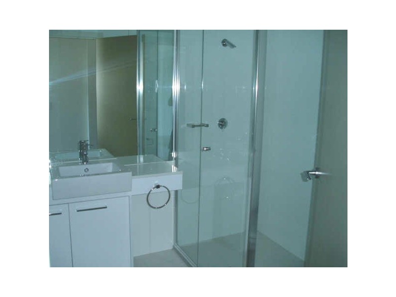 914/100 Harbour Esplanade, Docklands VIC 3008