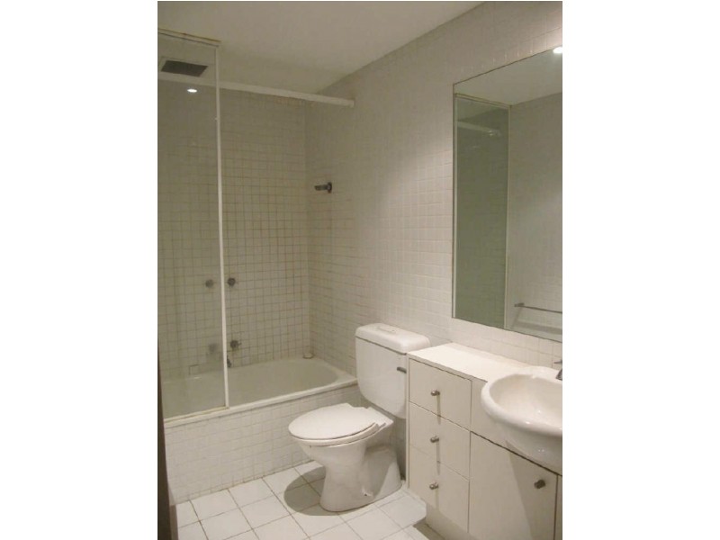 12/209 Cardigan Street, Carlton VIC 3053