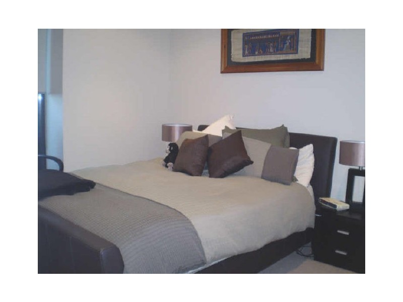 1910/80 Clarendon Street, Southbank VIC 3006