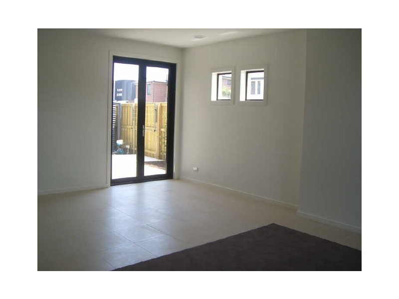 41 Evergreen Boulevard, Clayton South VIC 3169