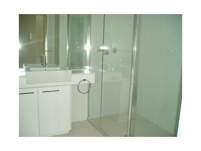 602/100 Harbour Esplanade, Docklands VIC 3008