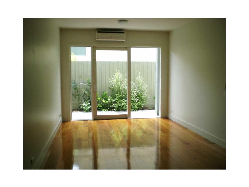 14/10 Tennyson Street, St Kilda VIC 3182