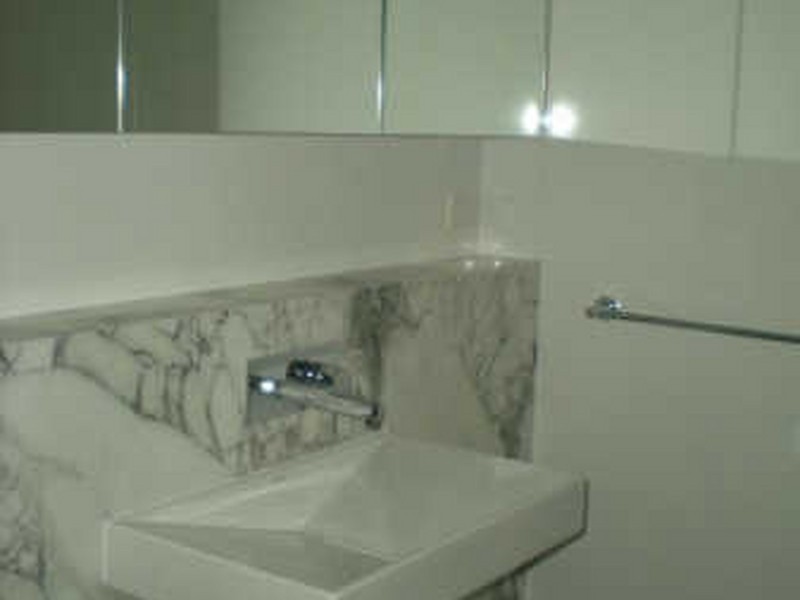 18/10 Tennyson Street, St Kilda VIC 3182