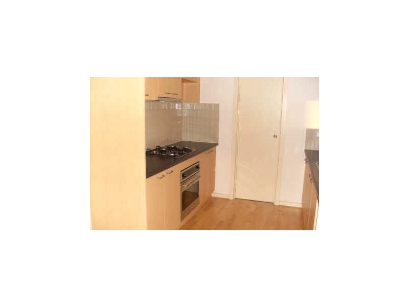 19/1 Gatehouse Drive, Kensington VIC 3031