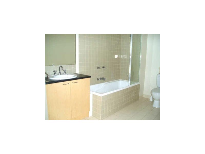 19/1 Gatehouse Drive, Kensington VIC 3031