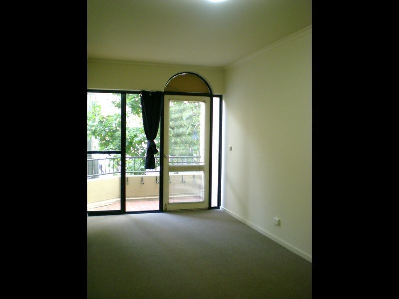 2/169 La Trobe Street, Melbourne VIC 3000