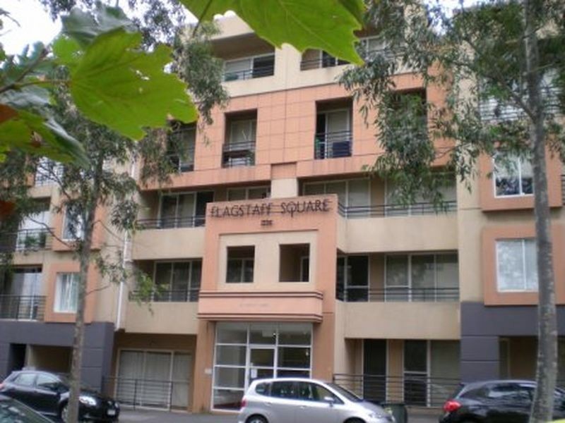 110/30 New Quay Promenade, Docklands VIC 3008