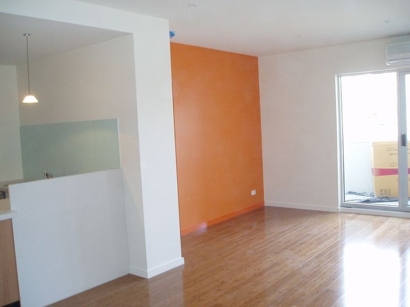 111/465 Macaulay Road, Kensington VIC 3031