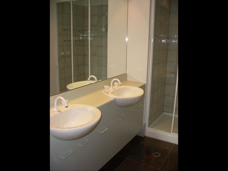 912/83 Queensbridge Street, Southbank VIC 3006