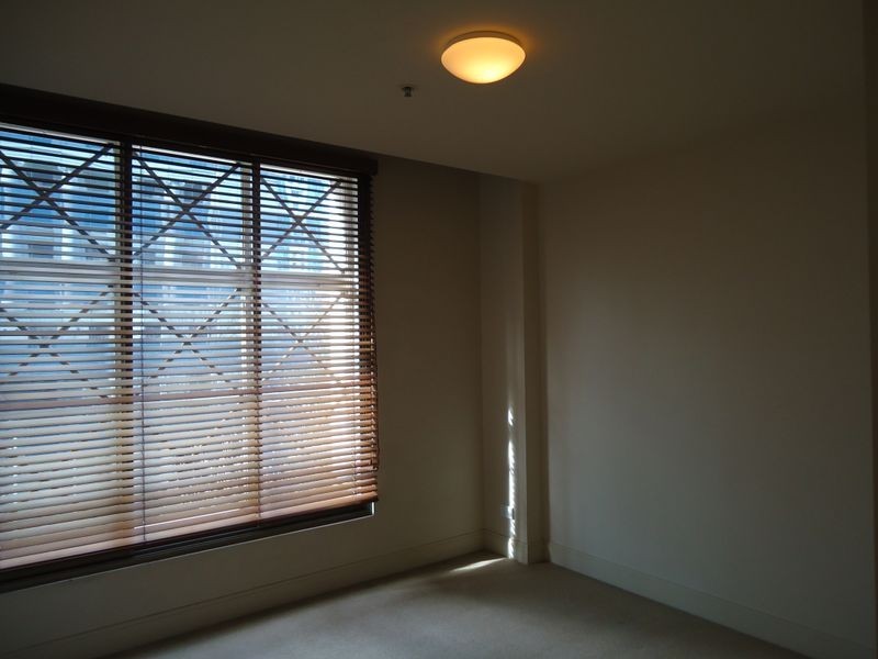 1012/80 Clarendon Street, Southbank VIC 3006