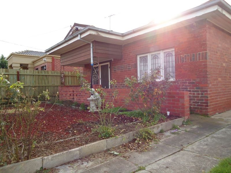 30 Carlyle Street, Maidstone VIC 3012