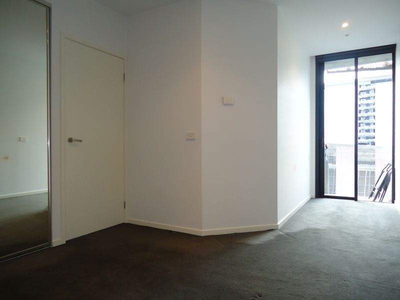 1407/80 Clarendon Street, Southbank VIC 3006