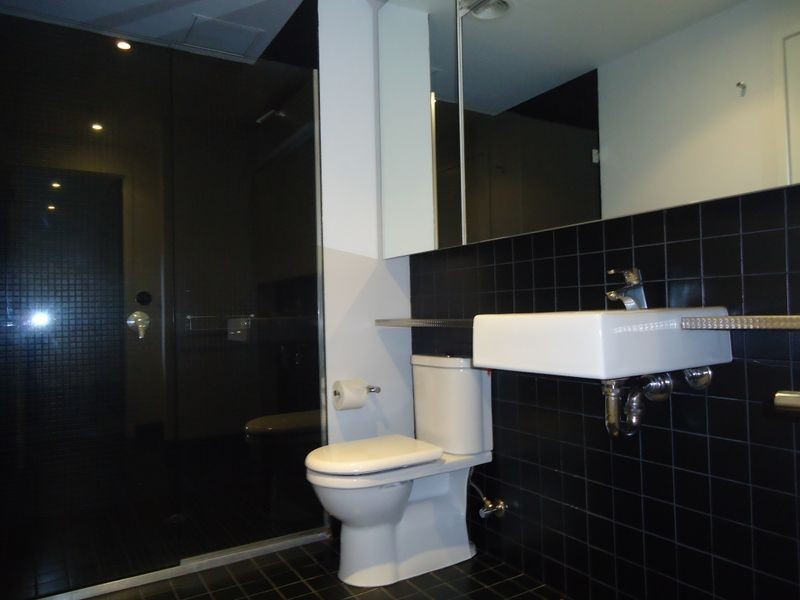 1407/80 Clarendon Street, Southbank VIC 3006