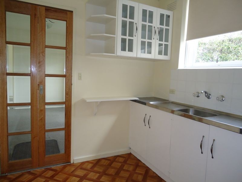 2/34 Curtin Street, Maidstone VIC 3012