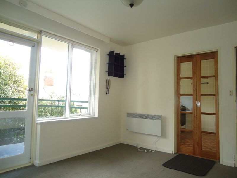 2/34 Curtin Street, Maidstone VIC 3012