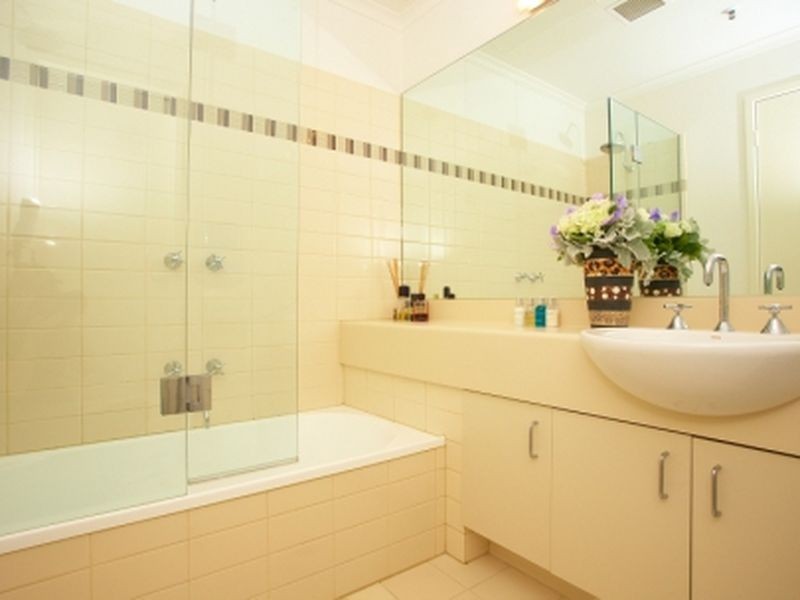 133/33 Jeffcott Street, Melbourne VIC 3000