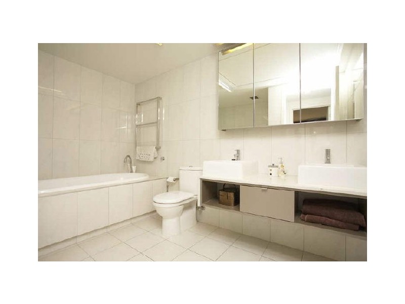 1005/90 Lorimer Street, Docklands VIC 3008