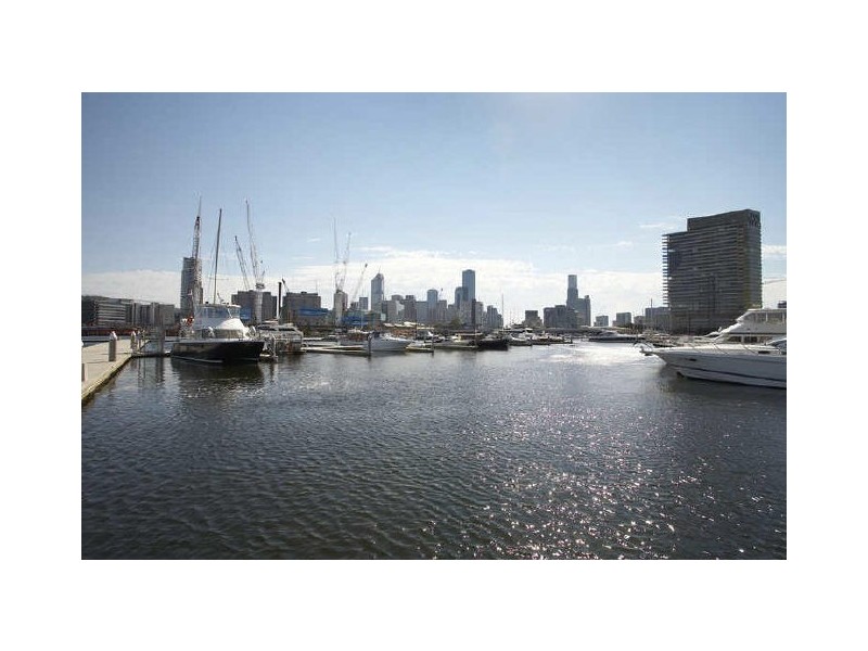1005/90 Lorimer Street, Docklands VIC 3008