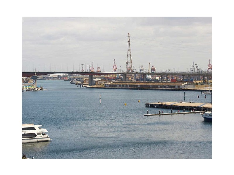 910/100 Harbour Esplanade, Docklands VIC 3008