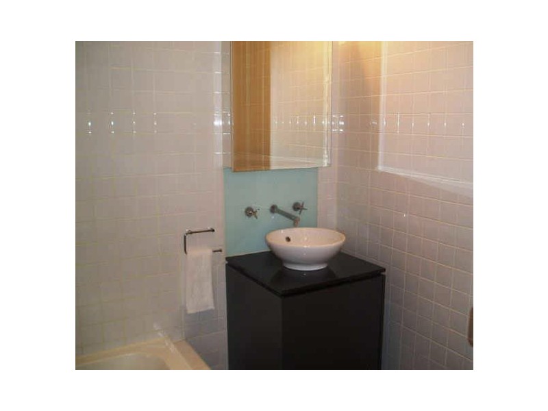 1014/233 Collins Street, Melbourne VIC 3000