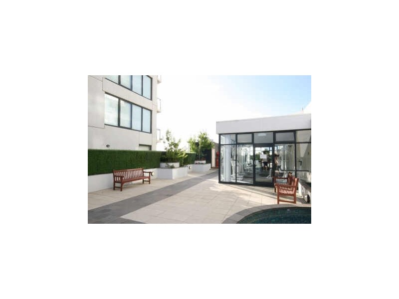 118/99 Whiteman Street, Southbank VIC 3006