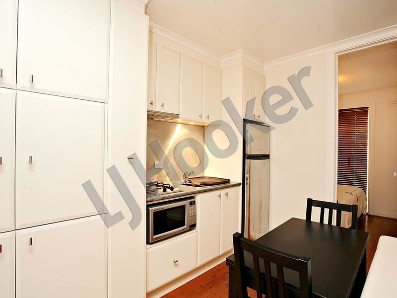 13/37 Vale Street, St Kilda VIC 3182