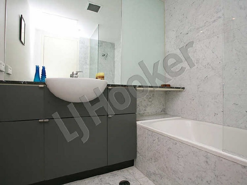 901/80 Clarendon Street, Southbank VIC 3006