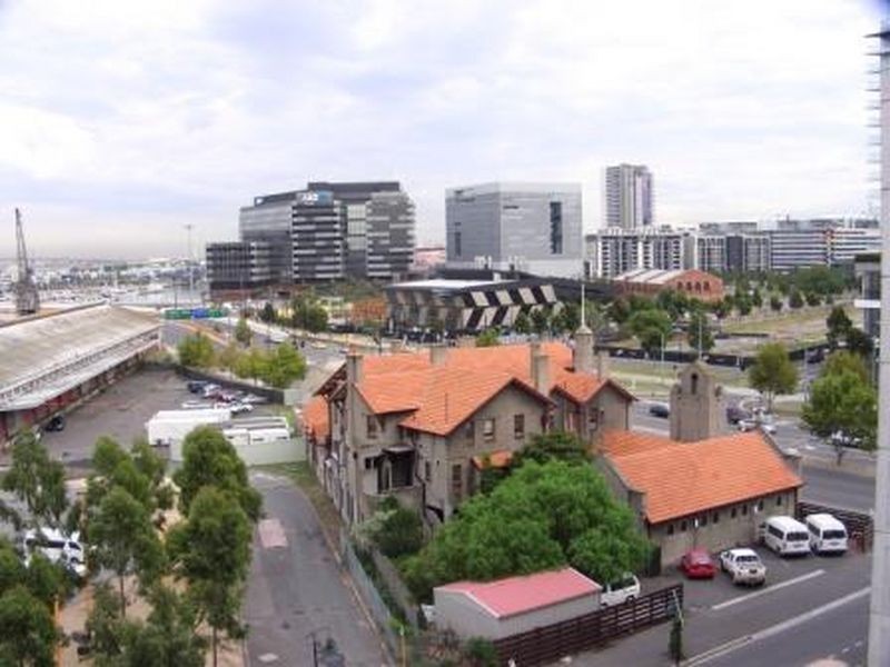 615/60 Siddeley Street, Docklands VIC 3008