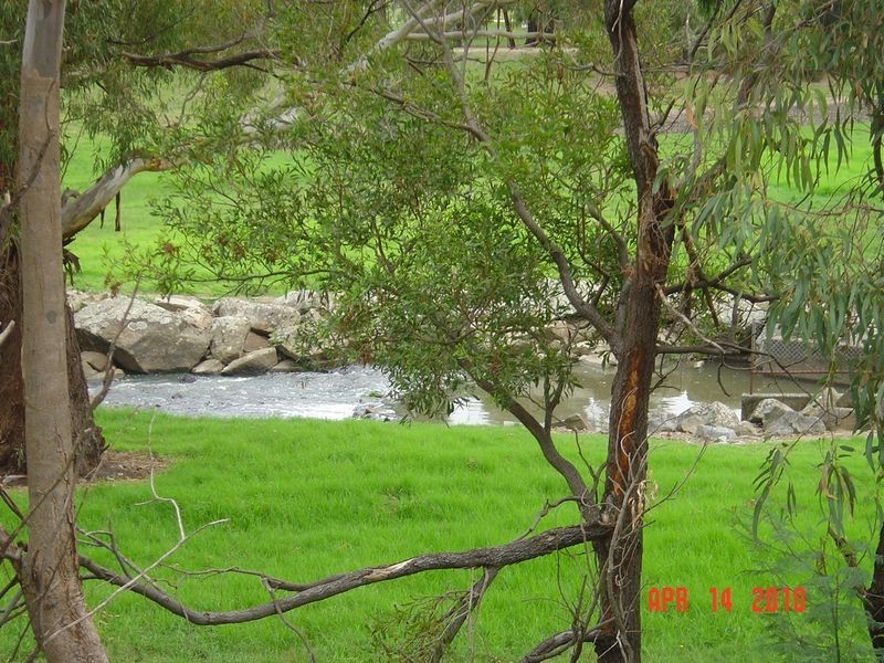 42 Illawarra Avenue, Rowville VIC 3178