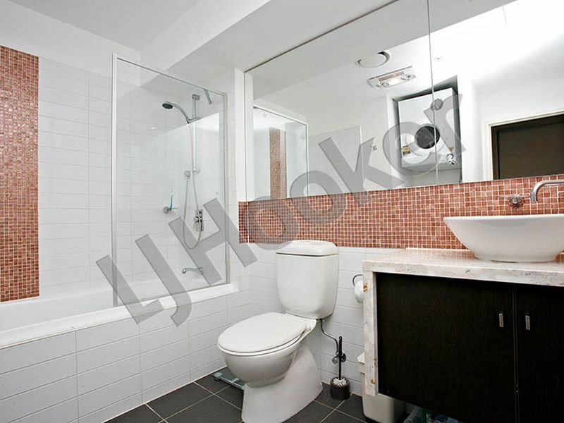 104/465 Macaulay Road, Kensington VIC 3031