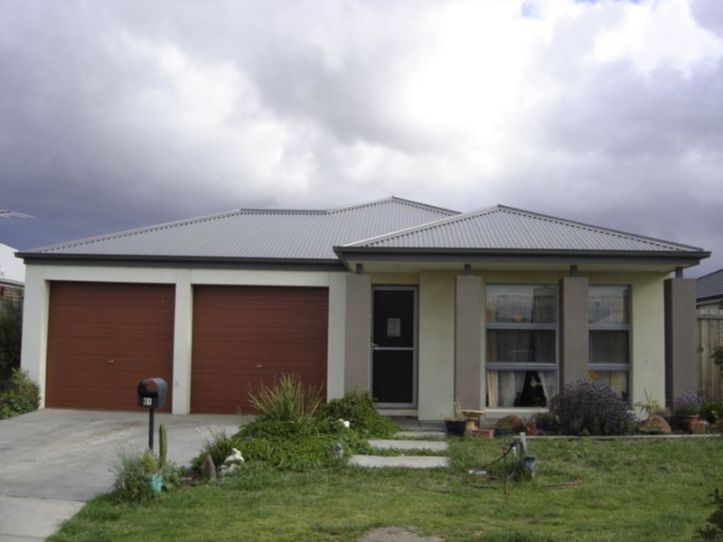 61 James Cook Drive, Truganina VIC 3029