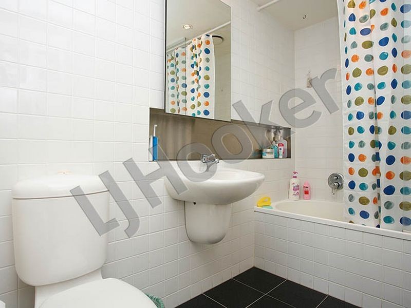 1004/11 – 17 Cohen Place, Melbourne VIC 3000